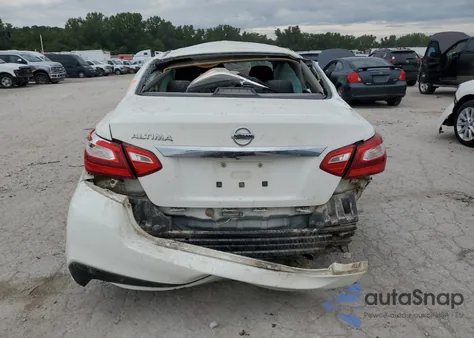 2016 Nissan Altima 2.5 z USA, uszkodzony, nr VIN 1N4AL3AP3GN339413